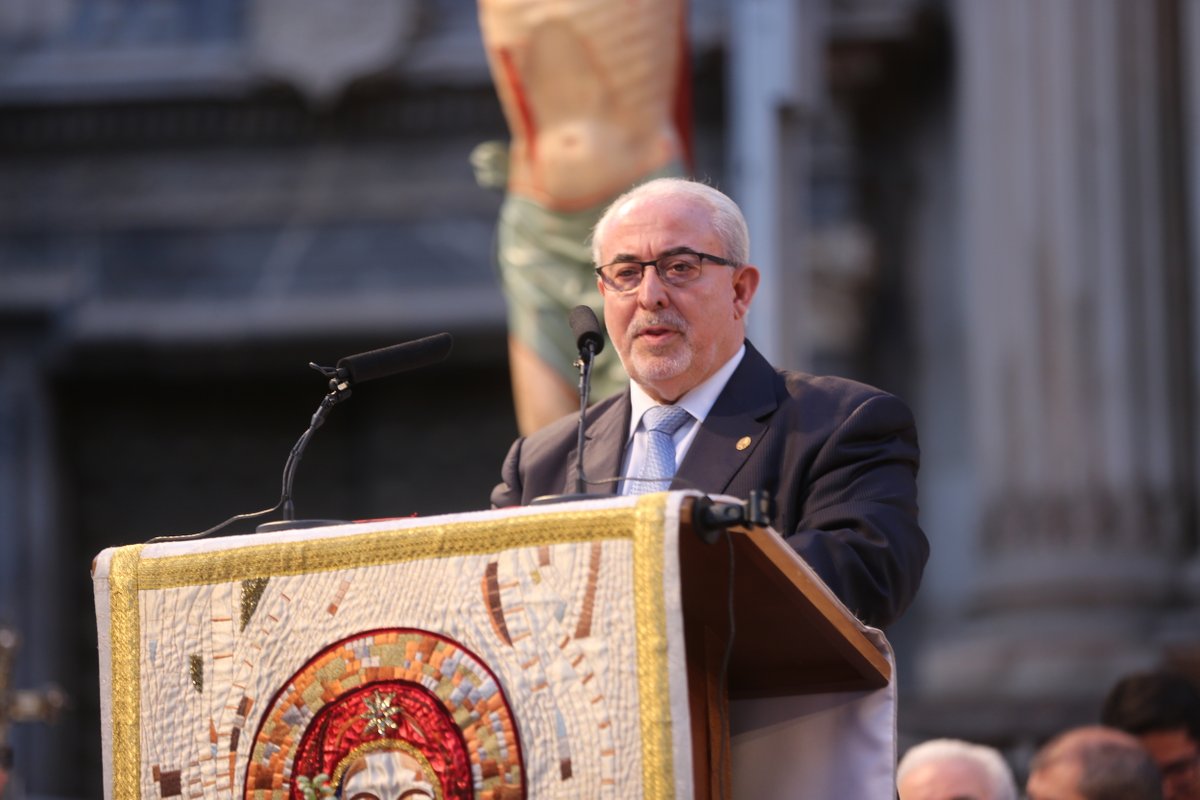 UCAM Universidad (@ucam) on Twitter photo Medalla de Oro de la Región de Murcia a José Luis Mendoza
El Gobierno de la <a href="/regiondemurcia/">Gobierno de la Región de Murcia</a> ha concedido la Medalla de Oro de la Región, a título póstumo, al fundador de nuestra Universidad D. José Luis Mendoza Pérez.
La entrega de los reconocimientos (Medallas de Oro y Medalla de Oro de la Región de Murcia a José Luis Mendoza
El Gobierno de la <a href="/regiondemurcia/">Gobierno de la Región de Murcia</a> ha concedido la Medalla de Oro de la Región, a título póstumo, al fundador de nuestra Universidad D. José Luis Mendoza Pérez.
La entrega de los reconocimientos (Medallas de Oro y