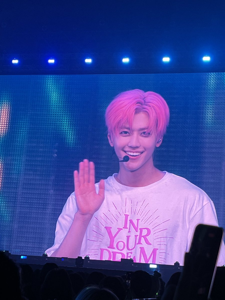 augustIune's tweet photo. the pink haired guy in pink tshirt i have the biggest crush on you  https://t.co/KyhFS6ZT3o