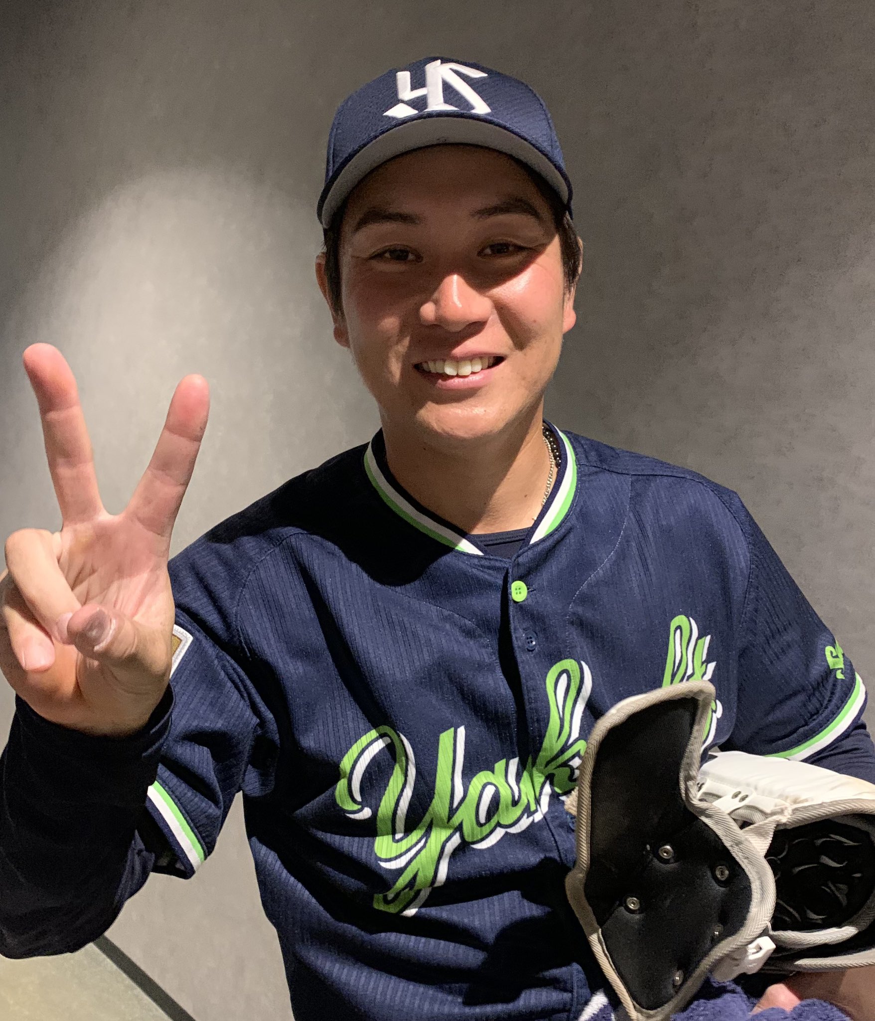東京ヤクルトスワローズ 川端慎吾選手 SSK 実使用グラブ 東京ヤクルトスワローズ #5 川端 慎吾（かわばた しんご）の
