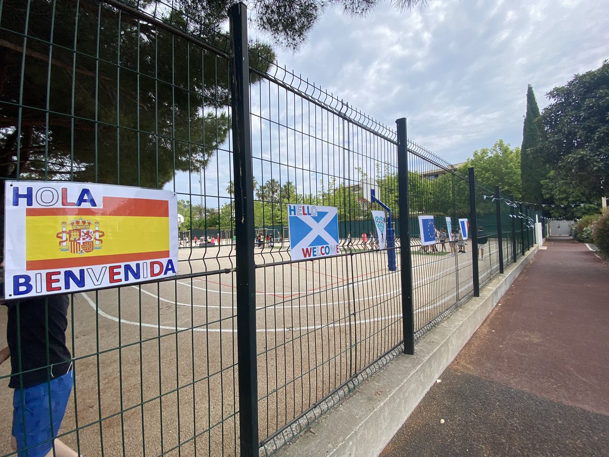 Day 2. Cannes Inspiring Pupils Film Festival!
All prepared and ready for our Inspiring Pupils to show their films in Cannes.
Last meeting with all partners at La Croisette School.
<a href="/LfeeEurope/">LFEE Europe</a> <a href="/Cepnortetfe/">CEP Norte de Tenerife</a> <a href="/StJohnPaulGCC/">St John Paul II P.S.</a> <a href="/StBernardsPS/">St Bernard's Primary</a> <a href="/GlasgowIntEd/">Glasgow International Education</a> 
<a href="/DelphineBrunet4/">Delphine Brunetto</a> <a href="/VirginieK_/">Virginie K.</a>