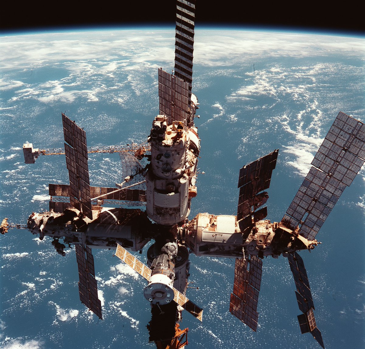 'Mir' Space Station in 1998