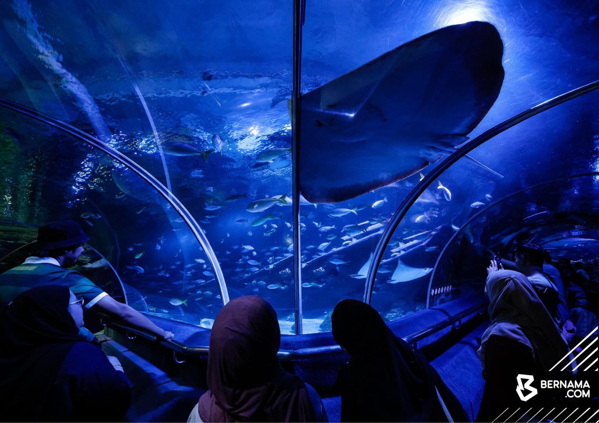 BERNAMA on Twitter "KualaLumpur Para pengunjung teruja melihat