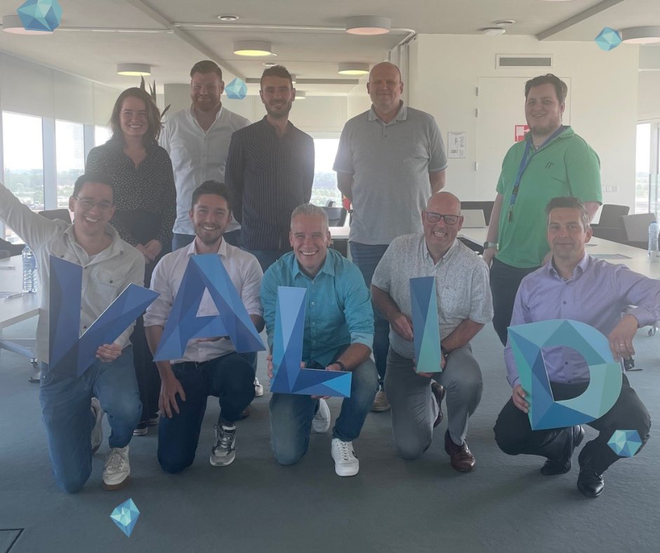 De eerste van de maand betekent bij Valid: Introductiedag! We mogen vandaag weer een mooie groep collega's ontvangen. Welkom Luka, Jeroen, Joris, Herman, Martijn, Ferry, Dominique, Ferry, Jeroen en Emiel. Heel veel plezier en succes bij Valid! 😍