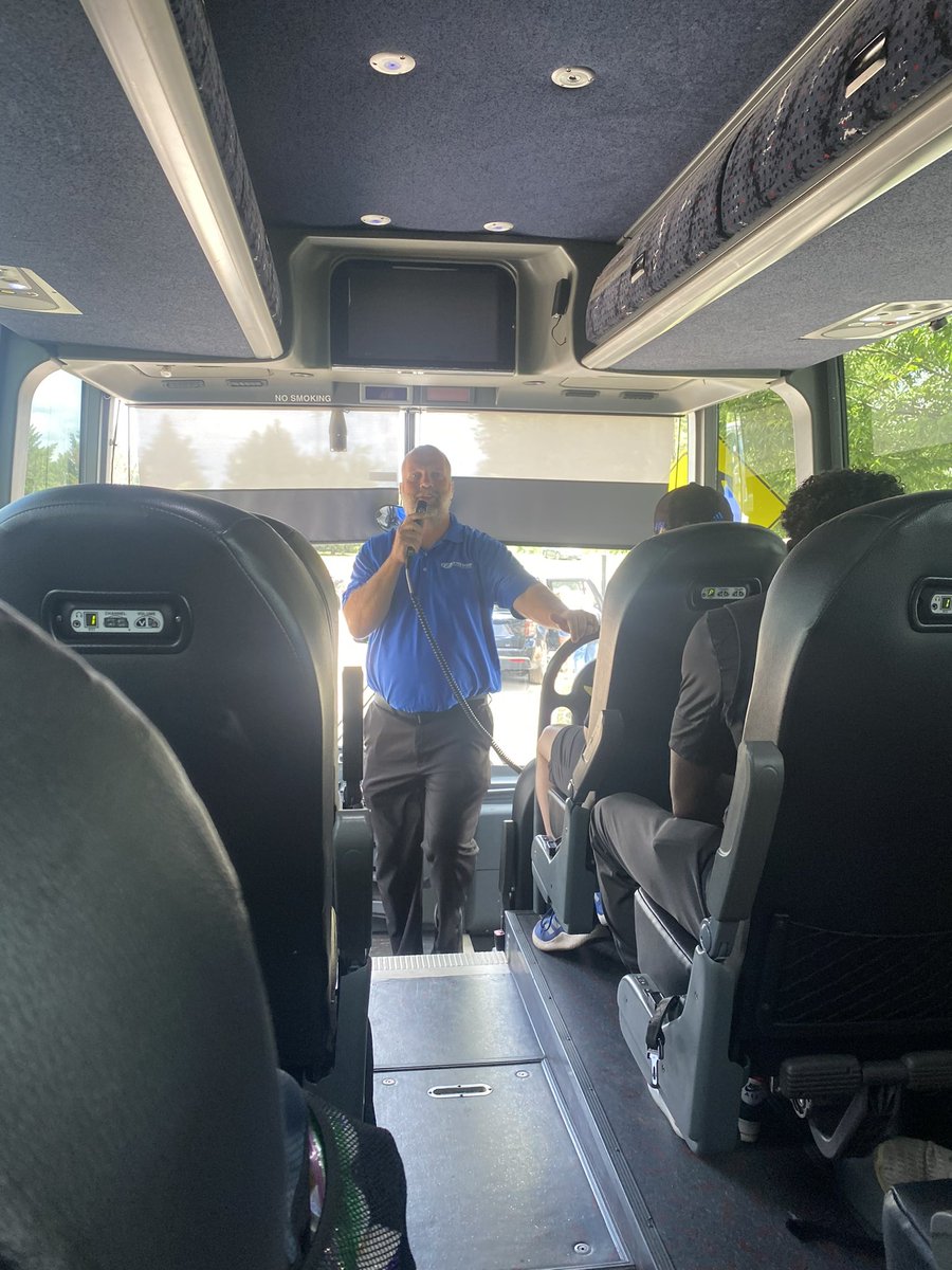 As we head home today, we want to give a special thank you to Robert, our amazing bus driver over the past week!

Thank you for everything you did for our team!

#AnchorUp