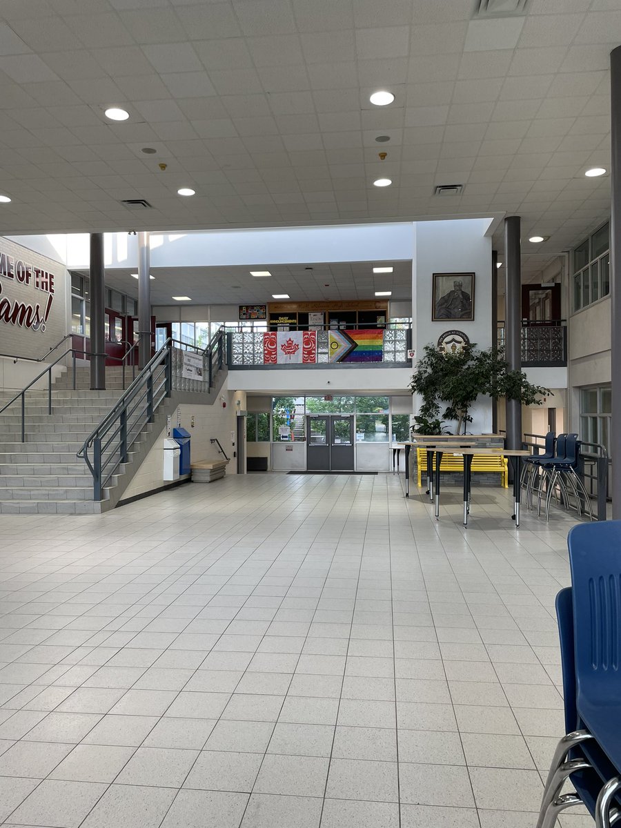 Starting the day with diversity, equity, inclusion, honour and respect.
#MMRFlagRaisingCeremony
#PrideMonth  #IndigenousHistoryMonth
#RamPride <a href="/MMRobinsonHS/">M.M. Robinson HS</a>