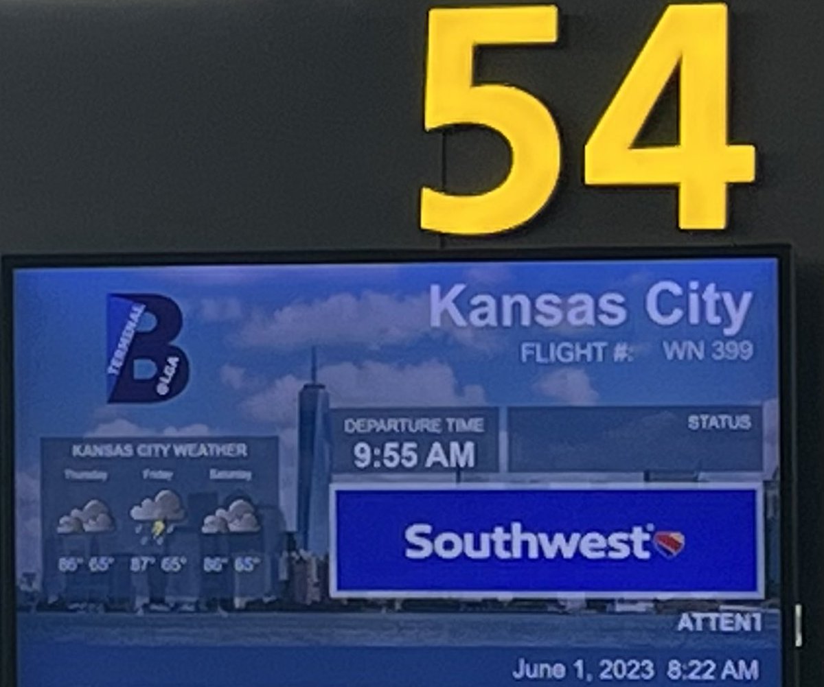88olpgirl's tweet photo. KCMO bound! Ready to see @BigSlickKC raise alot of money & awareness for the kids of @ChildrensMercy 💙 😊 ✈️ #SoMuchBS #somanysmiles #somuchgood https://t.co/8hrs5BBPLf