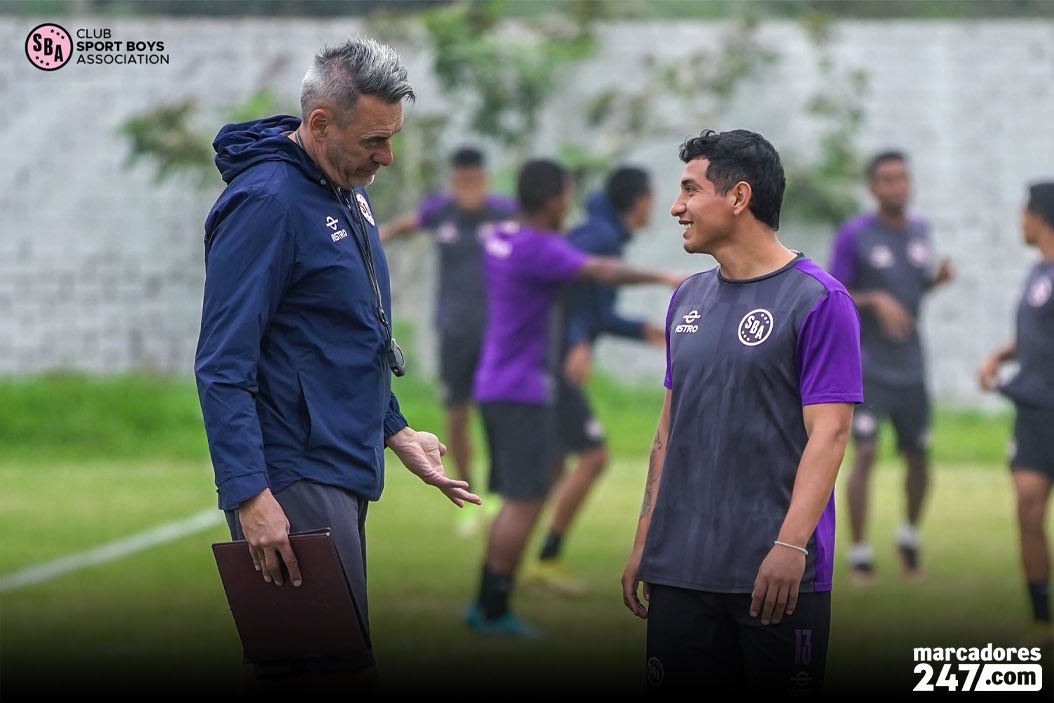 ¡Mañana de entreno! 💪
Indicaciones del profe Vivaldo ✅

#VamosBoysTodaLaVida 
#ElBoysEsDeSuGente 
#ElHinchaIncondicional