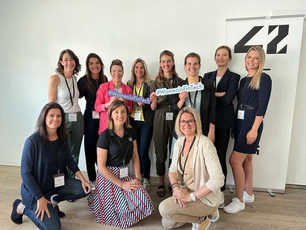 Payrexx.com (@payrexx) on Twitter photo Unsere COO Fjona Veselji und Key Account Managerin Viktoria Sefrin waren heute zu Gast am #womeninfintech-Event von <a href="/42Lausanne/">42 Lausanne</a> , wo sie knapp hundert Frauen aus der #fintech -Welt die Zahlungslösungen von #Payrexx vorstellen und spannende Gespräche führen konnten🚀 Unsere COO Fjona Veselji und Key Account Managerin Viktoria Sefrin waren heute zu Gast am #womeninfintech-Event von <a href="/42Lausanne/">42 Lausanne</a> , wo sie knapp hundert Frauen aus der #fintech -Welt die Zahlungslösungen von #Payrexx vorstellen und spannende Gespräche führen konnten🚀