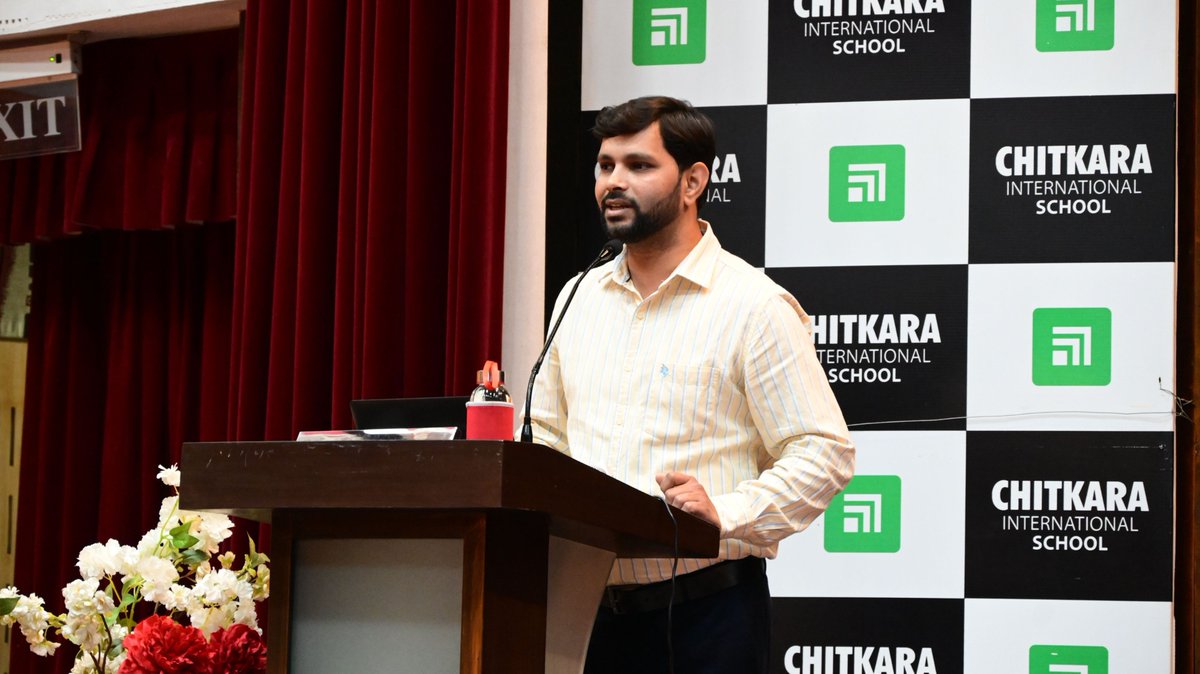 chitkara_school's tweet photo. Chitkara International School conducts a riveting session on Building Digital Readiness using AI under the event Nurturing Excellence in Education: Empowering Teachers through Continuous Professional Development
-
#CIS #ATL #AIsession #teacherstraning #traningsession https://t.co/sHErYUr48E
