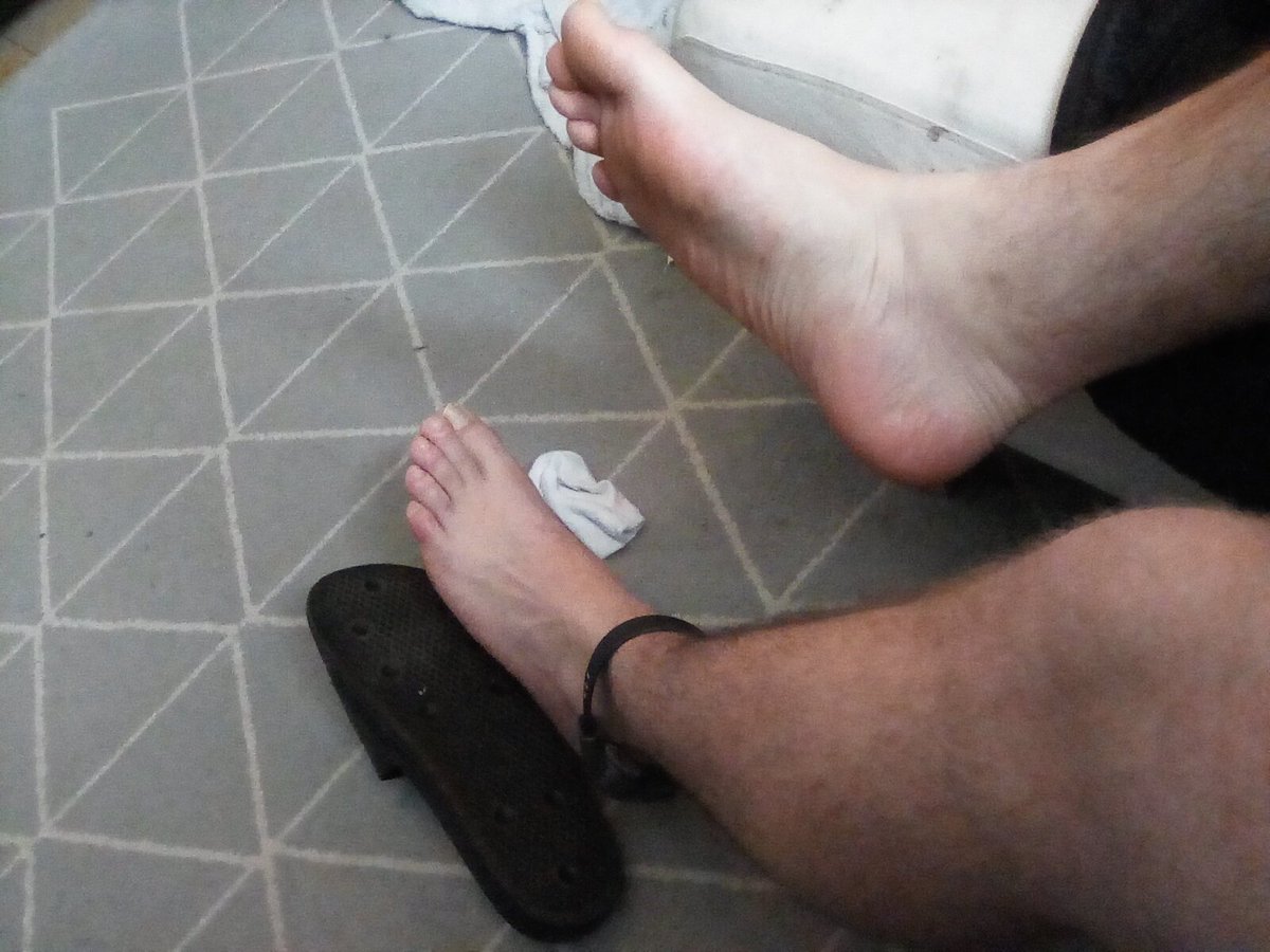 master_sherman's tweet photo. Back out of jail on tag means daddy will be online a lot more content being made and real time \online meets more available want to serve at the feet of a real giant man inbox for details #feet #foot #bigfeet #cashpigs #serveme #findom https://t.co/dSWXX4bygt