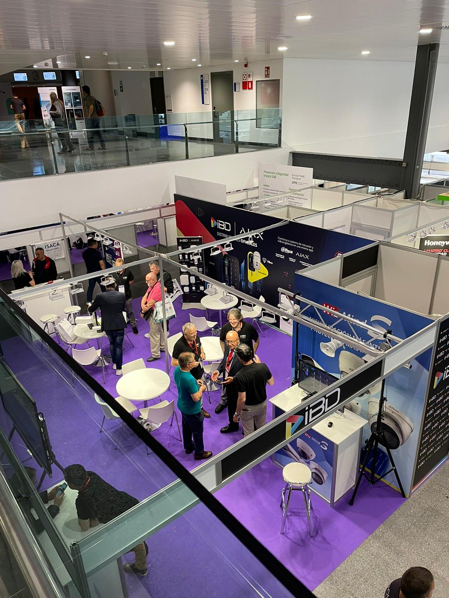 IBDGlobalES's tweet image. 👏 ¡Seguimos en #SecurityForum2023!

🤜🤛 Gracias a todos los que habéis pasado por nuestro espacio a conocer nuestras soluciones tecnológicas en #seguridad.