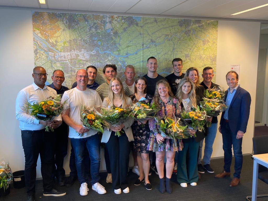 Een warm welkom …. vandaag eed &amp; belofte mogen afnemen bij de nieuwe collega’s <a href="/BrandweerZHZ/">Brandweer Zuid-Holland Zuid</a> <a href="/VRZHZ/">Veiligheidsregio Zuid-Holland Zuid</a> 

Naast de formaliteiten ook gesprekken over integriteit: Wanneer is het linke soep 🥣 en wanneer zuivere koffie ☕️?

Niet eenvoudig, wel belangrijk.