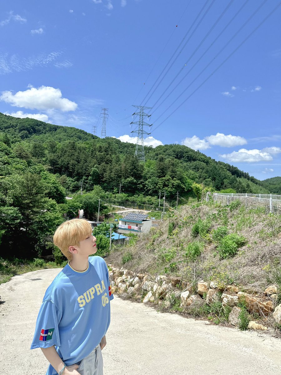 230601 MOON HYUNBIN 
hyunbin post on <a href="/fantasyboys_/">소년 판타지</a> 

#MOONHYUNBIN #CIIPHER #FANTASYBOYS #싸이퍼 #현빈