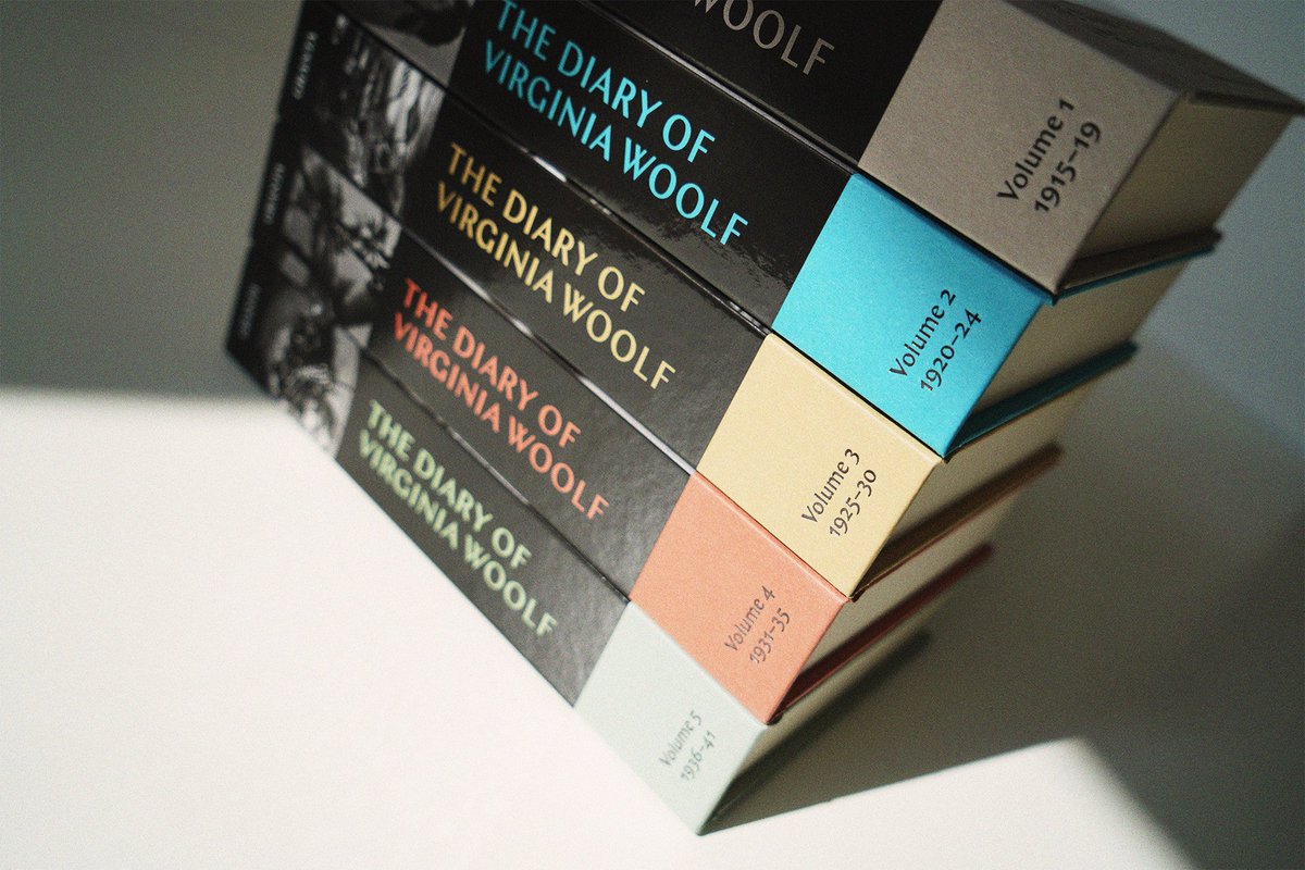 GrantaBooks's tweet image. Today we publish THE DIARIES OF VIRGINIA WOOLF in these stunning hardback editions. They each feature a new introduction from: Virginia Nicholson, Adam Phillips, Olivia Laing, Margo Jefferson and Siri Hustvedt

Available to buy now
uk.bookshop.org/p/books/the-di…