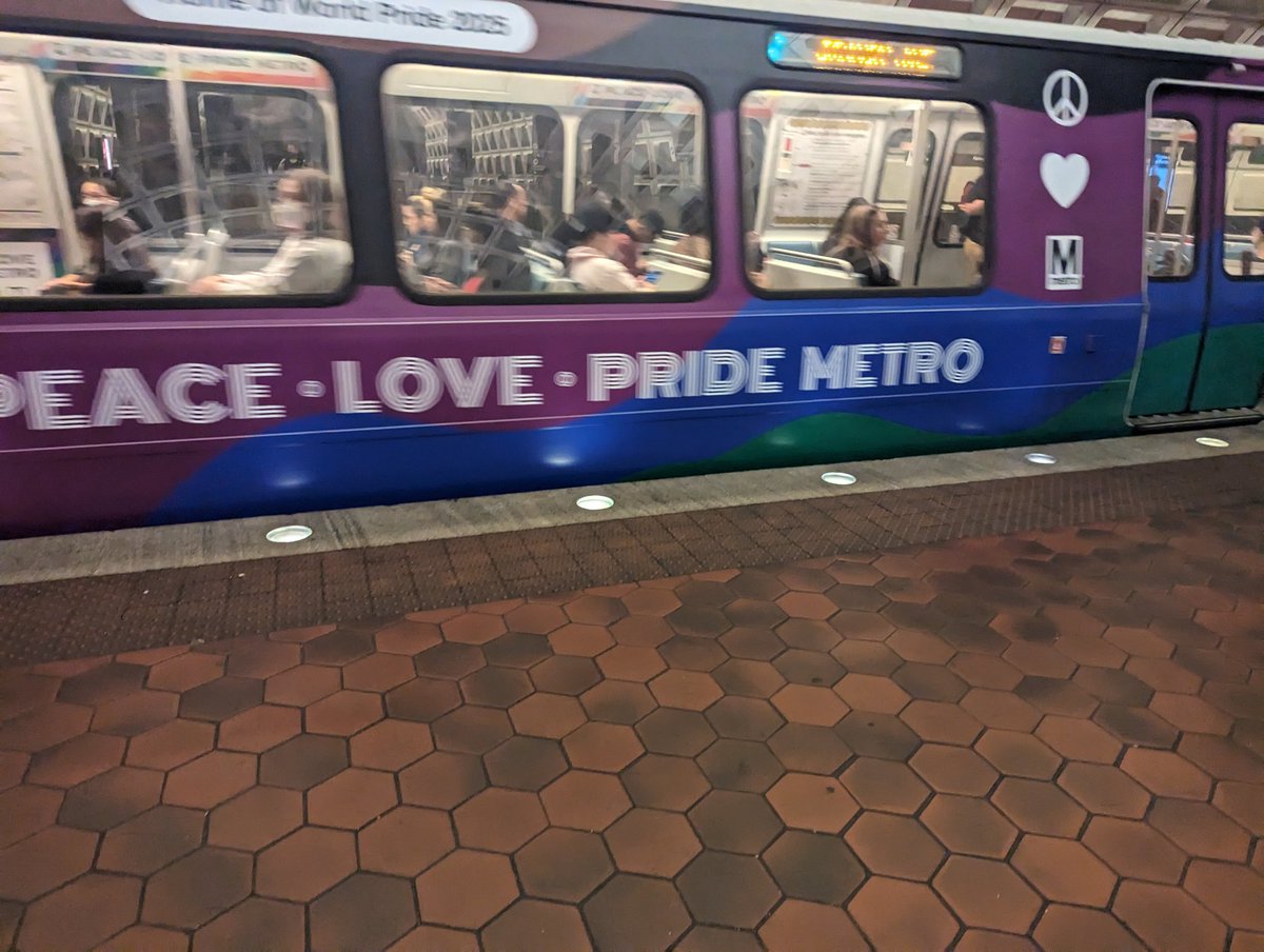 Pride metro train spotted this morning at L'Enfant Plaza!! @wmata