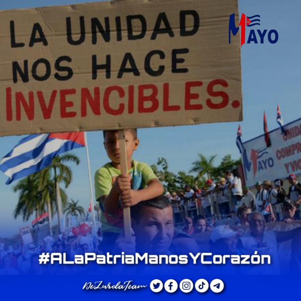 Un pueblo unido jamás será vencido. Nos lo enseñô #FidelPorSiempre y no lo olvidaremos nunca. 
#CubaViveEnSuHistoria 
@ToscoCubano 
@ElGallo
@ETirador1