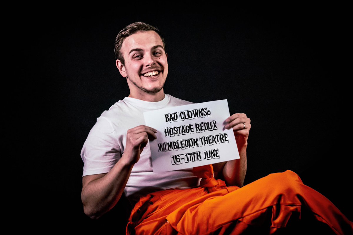 WIMBLEDON 🎾 

That’s right, we are on our way to take the home of tennis HOSTAGE

Handsome Sam here would like you to know that we are at the <a href="/NewWimbStudio/">Studio at New Wimbledon Theatre</a> on the 16th and 17th of June

Tickets: atgtickets.com/shows/bad-clow…

Come along and bring your own handcuffs.

📸 <a href="/DartJohanna/">Jo</a>
