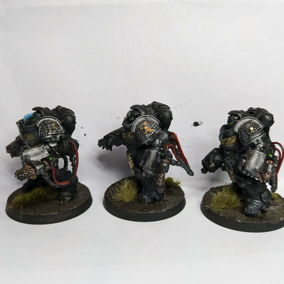 Primaris Aggressors for my #deathwatch #novamarine #emperorsspears #wargames #lamentors40k #warhammer #warhammercommunity #40K #paintingwarhammer40k #warhammer40K #speedpaint #greenstuffworld #spacemarines