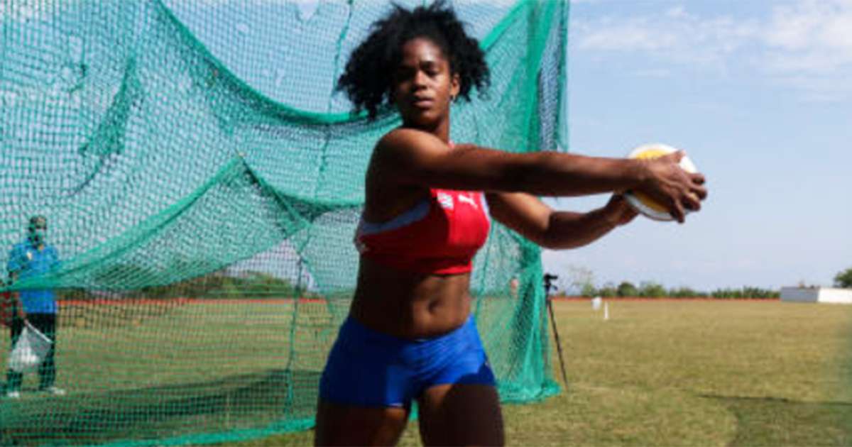 CiberCuba's tweet photo. Cubana Silinda Morales lanza un disco de bronce en Montreuil

Leer más: https://t.co/GCbvTkSNLN #CiberCuba #Cuba https://t.co/roAyE7Co0Q
