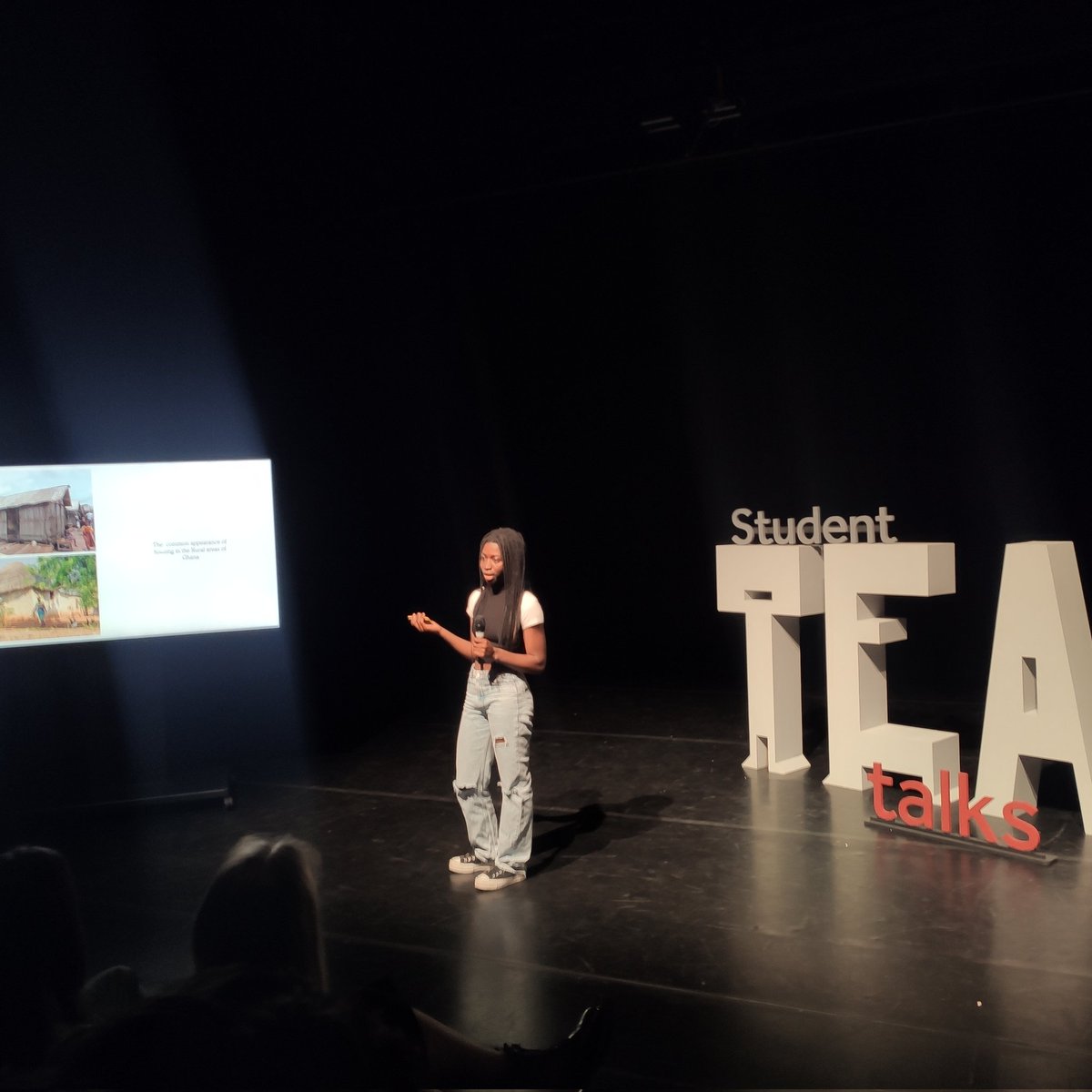 LancsArc's tweet photo. Ghana need to maximize local materials and make the most of them to design and build affordable houses for all. A talk by Ruth Adu-Dwumma https://t.co/CHXtOddglf