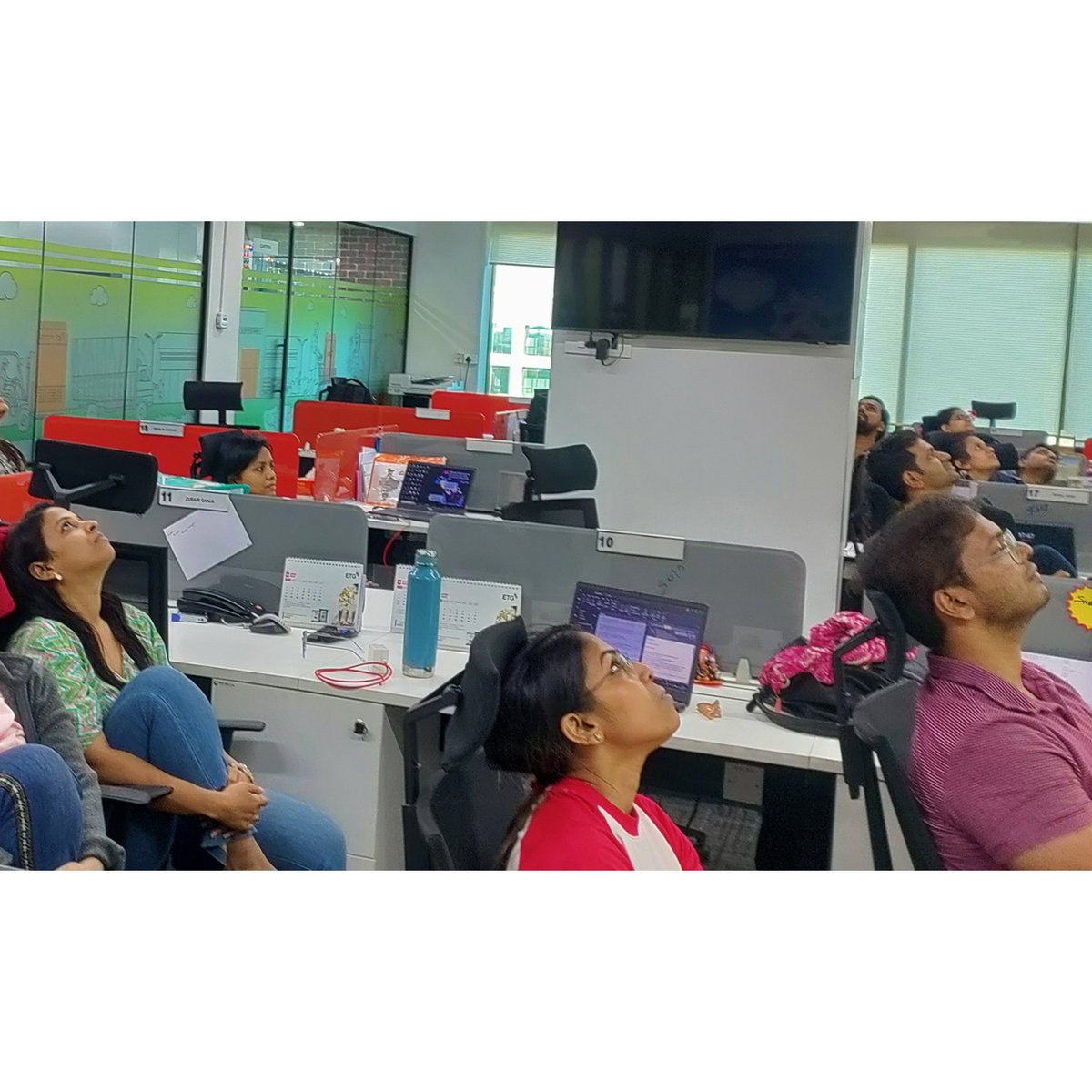 ETGAgroIndia's tweet photo. ETG India's 'Wellbeing Fridays' promotes employee wellbeing with curated sessions on physical and mental health. Last Friday, chair yoga and Pranayama exercises rejuvenated our Kurla office, bringing refreshing energy.
#ETGIndia #WellbeingFriday #ChairYoga #Yoga #MyPositiveImpact https://t.co/RnUgfXQo2k