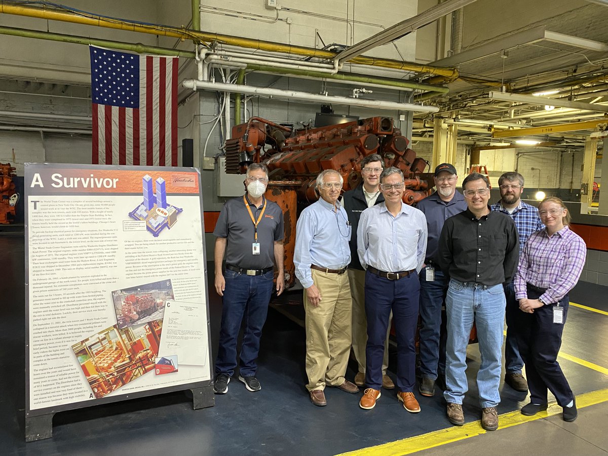 ARPA-E’s Dr. Jack Lewnard visited REMEDY program performer @INNIO_Group Waukesha Gas Engines to check out their new piston, liner, and head gasket design that dramatically reduces crevice volumes in engine combustion chambers. 

bit.ly/3C2yydn

#ARPAEontheRoad