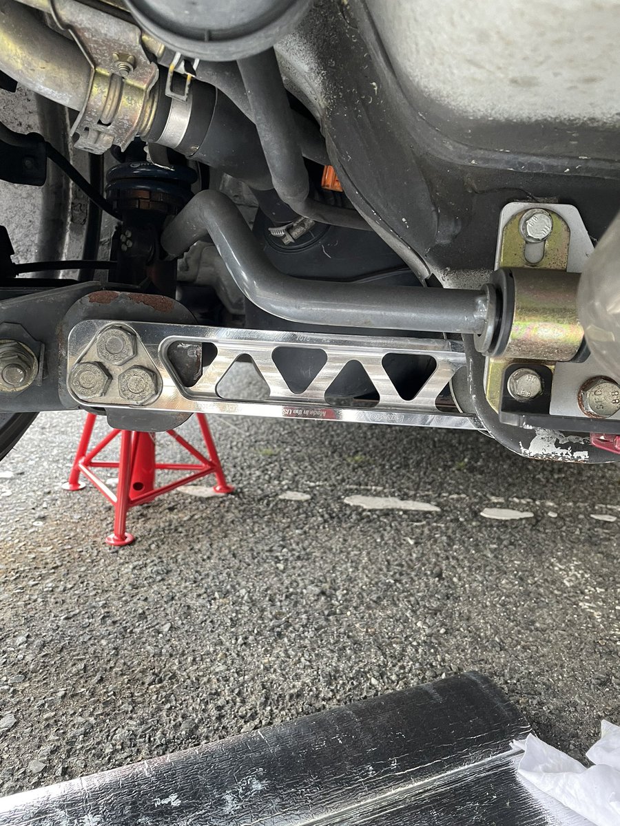 最近部品磨きおじさんになってる👨🏼‍🦱
そろそろLCAとか変えたいな