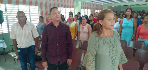 epjdluz's tweet photo. Acto Municipal de Graduación de docentes que alcanzan la categoría de Especialista y Especialista Principal en nuestro municipio. 
#Contramaestre #MejorEsPosible  #CubaEduca #CubaMined #MejorEsPosibleStgo
@LeticiaCalvoD
@FundichelyRosa
@dpestgo
@DraMaricelDME
@EsterisFrancis https://t.co/njEHLhQMVO