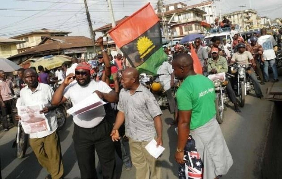 SaharaReporters's tweet photo. How Nigerian Soldiers Attacked, Killed IPOB Members While Praying In Enugu, Abducted Others – Biafran Group Kicks | Sahara Reporters https://t.co/dD2ySUUtGR https://t.co/vzp281jaX4