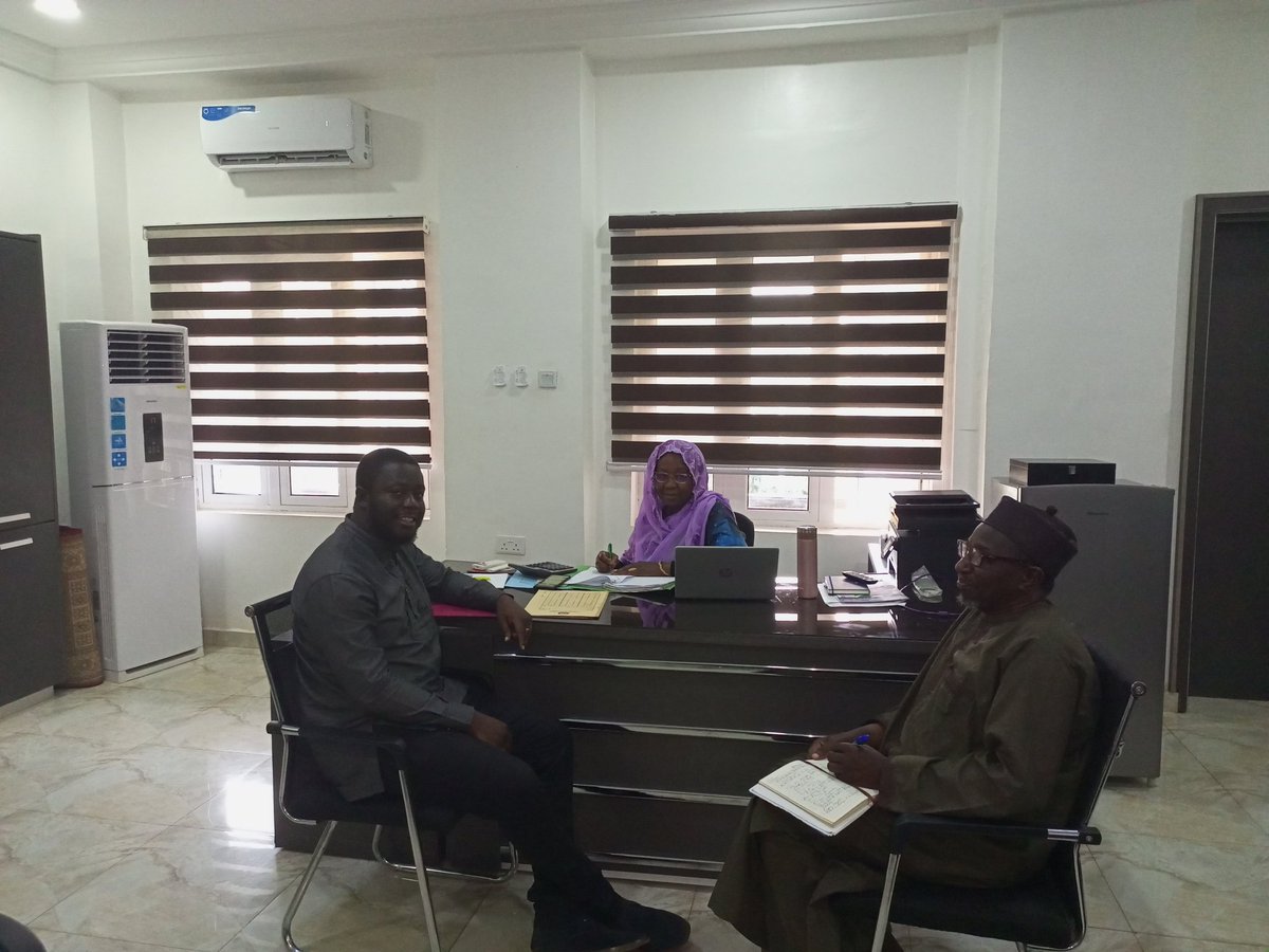 RetechF's tweet photo. The State Representative of Retech Foundation, Kaduna State, on May 20, 2023, paid a familiarization visit to the Kaduna State Ministry of Education. During this visit, he held a meeting with the Commissioner of Education, Kaduna State, Hajiya Halima Lawal...
#retechfoundation https://t.co/0KwtlqBvuo