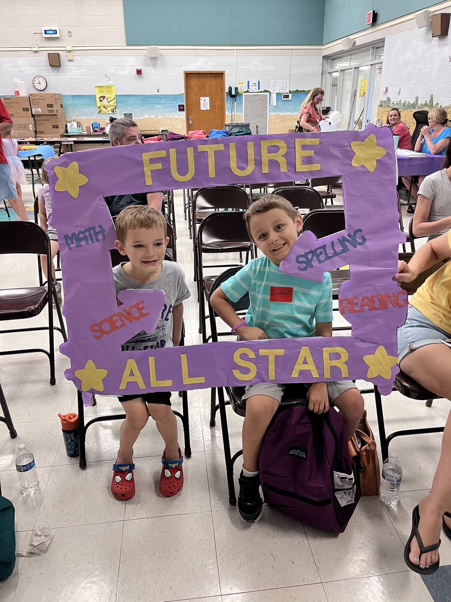 JoanGrassi's tweet image. It is Kindergarten Orientation Day @VioletAllStars! One of our favorite days of the year! Welcome Future All-Stars! #mylsps