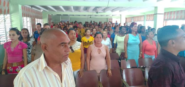 epjdluz's tweet photo. Acto Municipal de Graduación de docentes que alcanzan la categoría de Especialista y Especialista Principal en nuestro municipio. 
#Contramaestre #MejorEsPosible  #CubaEduca #CubaMined #MejorEsPosibleStgo
@LeticiaCalvoD
@FundichelyRosa
@dpestgo
@DraMaricelDME
@EsterisFrancis https://t.co/njEHLhQMVO