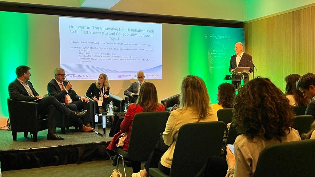 The @IHIEurope 1⃣ year in session, hosted by @medtecheurope's Patrick Boisseau, is now underway at the #MTF2023 with a star-studded panel featuring: 

@IHIEurope's Hugh Laverty 
@EU_Health's Andrzej Jan Rys
@JNJMedTech's Christian Muelhendyck 
@EdwardsLifesci Fanny van der Loo