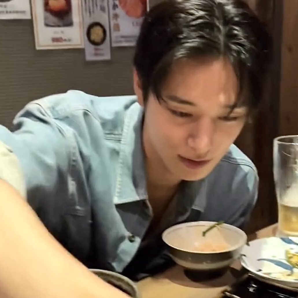 KISSYJEONS's tweet image. how juyeon is lately