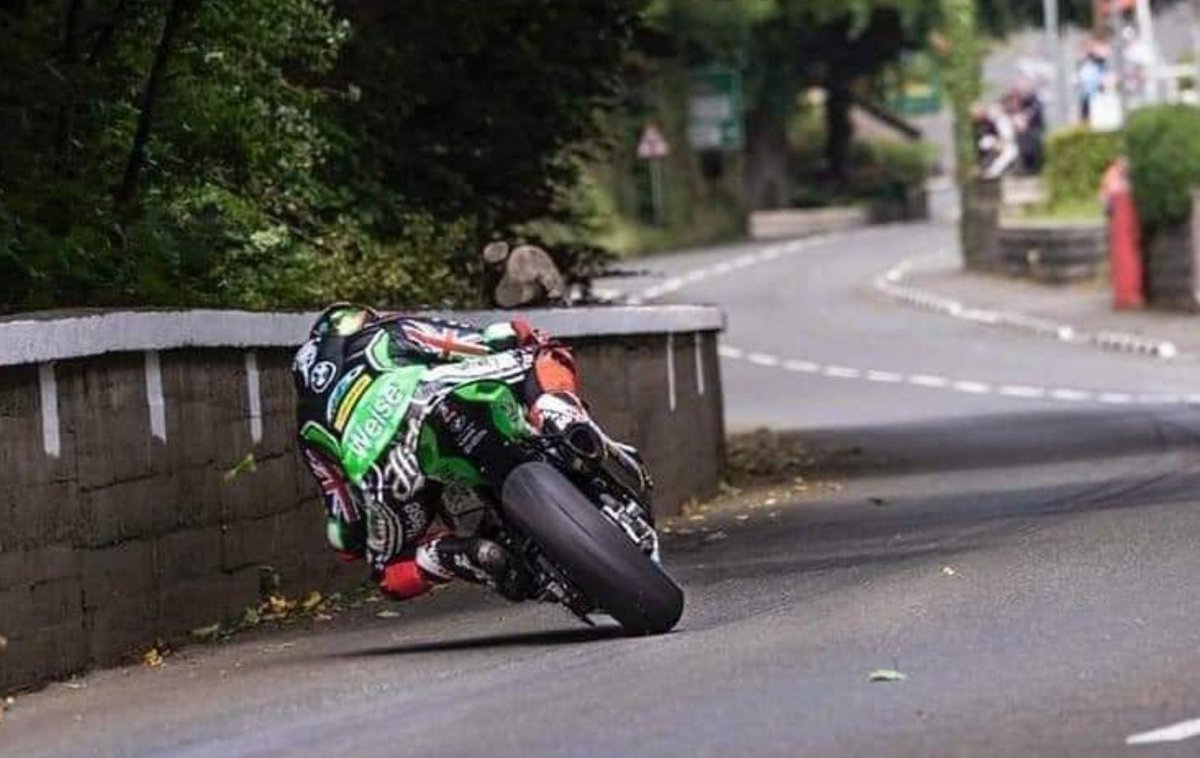 Yes that, and the IOM TT 😁
Thats Pete Hickman rear wheel steering into Crosby village at 180mph 😳