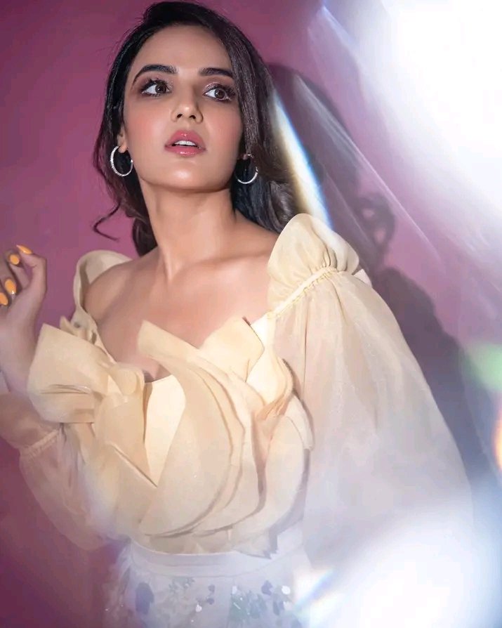 Im a little late 🥴
JASMIN BDAY MONTH
#BdayCountdownForJasmin
#JasminBhasin