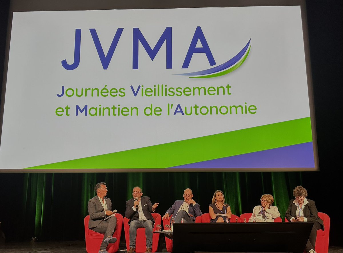 Grosse mobilisation pour cette 4ème édition <a href="/Congres_JVMA/">Congrès JVMA</a> 😊

Plus de 400 participants au Palais des Congrès <a href="/villedetours/">Ville de Tours</a> 

Actualités en #gériatrie, #PPLBienVieillir, #FabriqueDuBienVieillir, #PlanAntiChute et beaucoup d’autres sujets 👌

<a href="/JCCOMBE/">Jean-Christophe COMBE</a> <a href="/agnesfirmin/">Agnès Firmin Le Bodo</a> <a href="/LaurenceCristol/">Laurence Cristol</a>