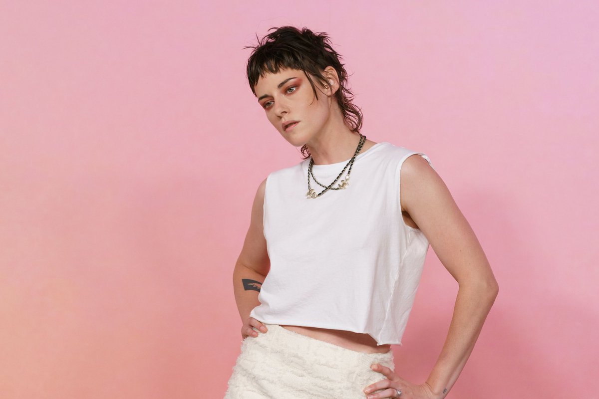 Kristen no desfile Métiers D’Art da Chanel em Tóquio 🩷