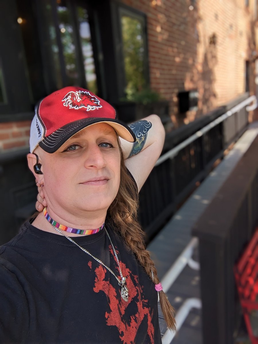 Billieiswriting's tweet image. 🏳️‍🌈🏳️‍⚧️Happy Pride!🏳️‍⚧️🏳️‍🌈

And remember (this year especially) that Pride started when agents of a bigoted government system raided an LGBTQ+ affirming space and the most marginalized queer people resisted and pushed gov agents out of their community for 4 days.

Stonewall was a...