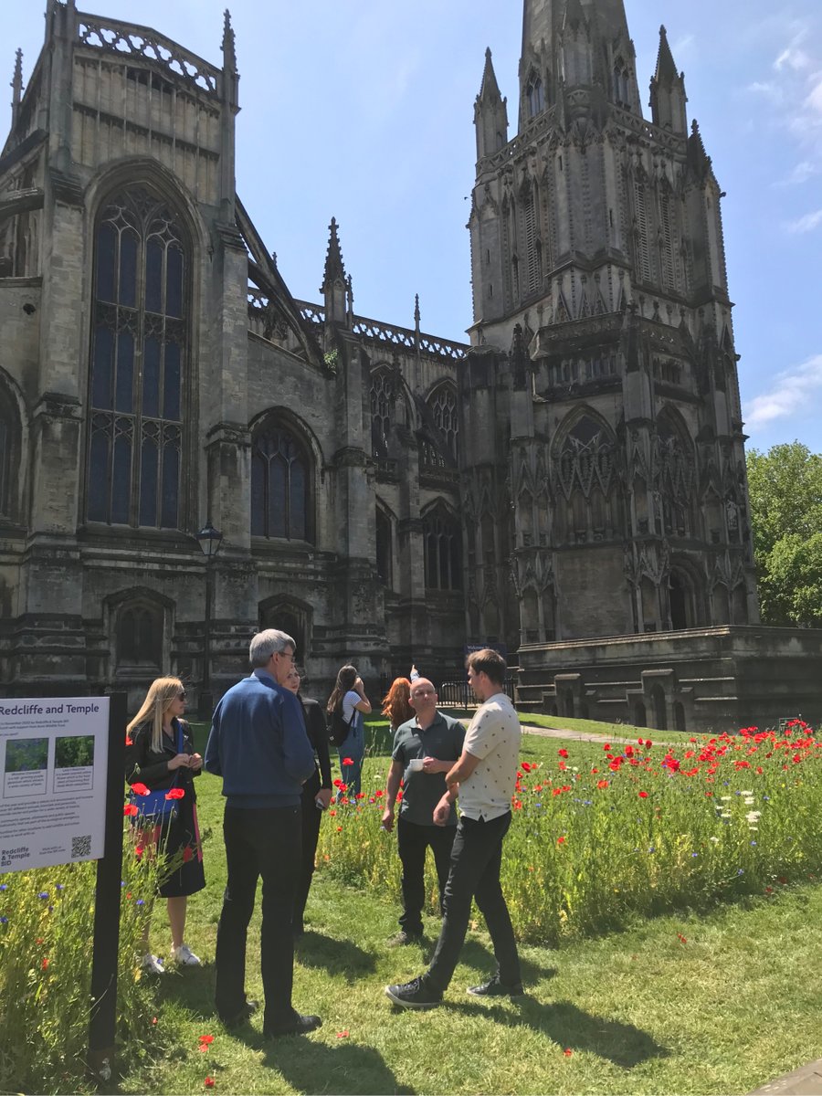Great to catch up with the gang from @RedAndTempleBID and @avonwt earlier today to promote the superb wildflower meadow at #stmaryredcliffe - all made possible by a wonderful team of volunteers - thanks everyone! 😃 A great way to kick of #VolunteersWeek which runs until 7 June.