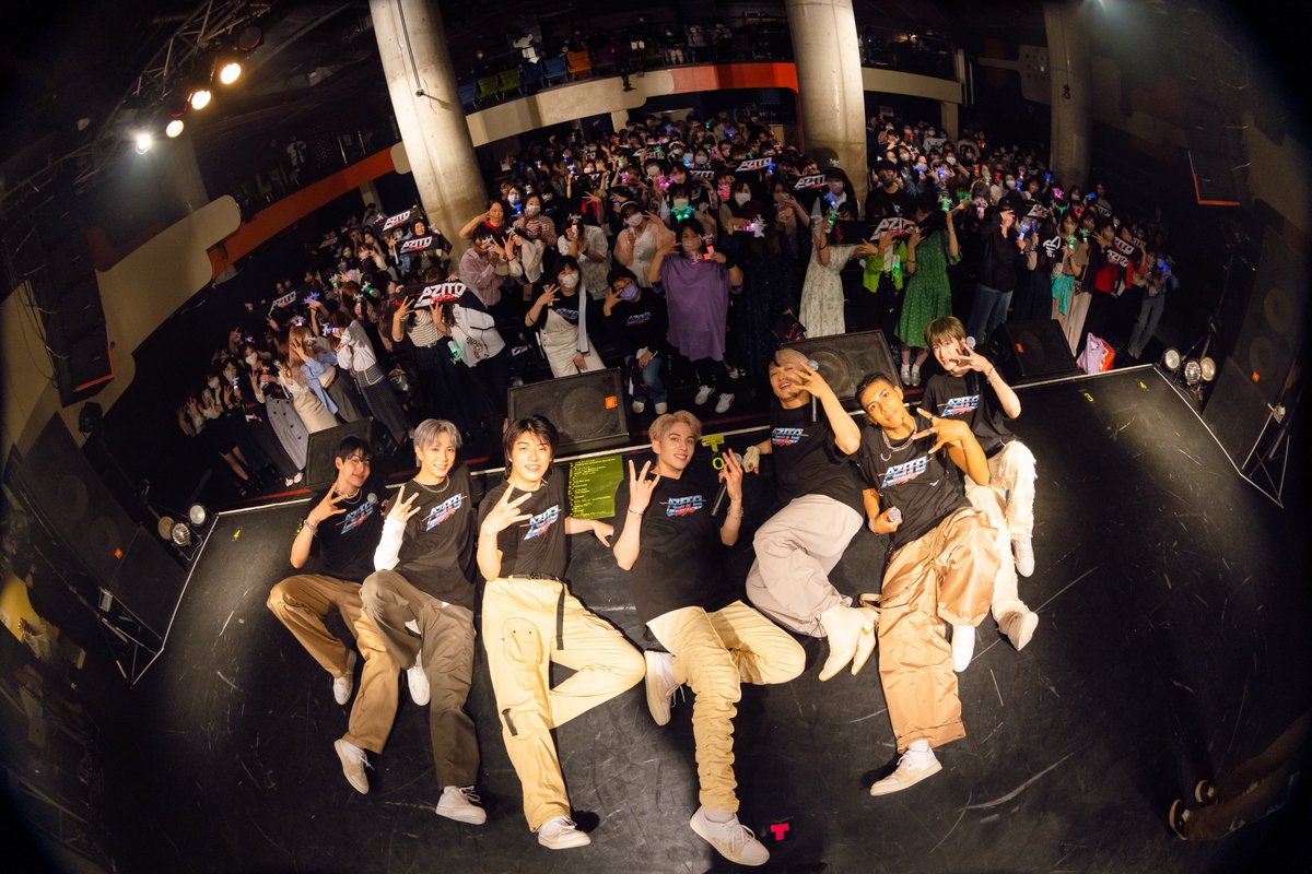 MaisonB_'s tweet photo. Maison B Live -AZITO- Vol.1にお越しくださったMBiusのみなさま、ありがとうございました。
次回の-AZITO-Vol.2公演は8月4日!
そして6月はイベントにもたくさん出演させていただきます!ぜひお越しください!!
#MaisonB
#AZITO https://t.co/2Vjv4cnTCT