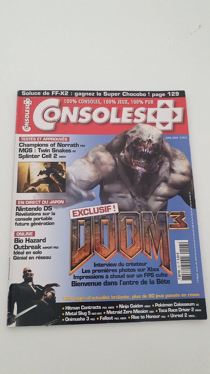 hades0641's tweet photo. Il y a quelques années de ça, j'avais réussi à faire signer un console + à #jmdestroy, bon il m'a marquer des saloperies, mais il est vraiment sympa. https://t.co/rPQKoXzTcG