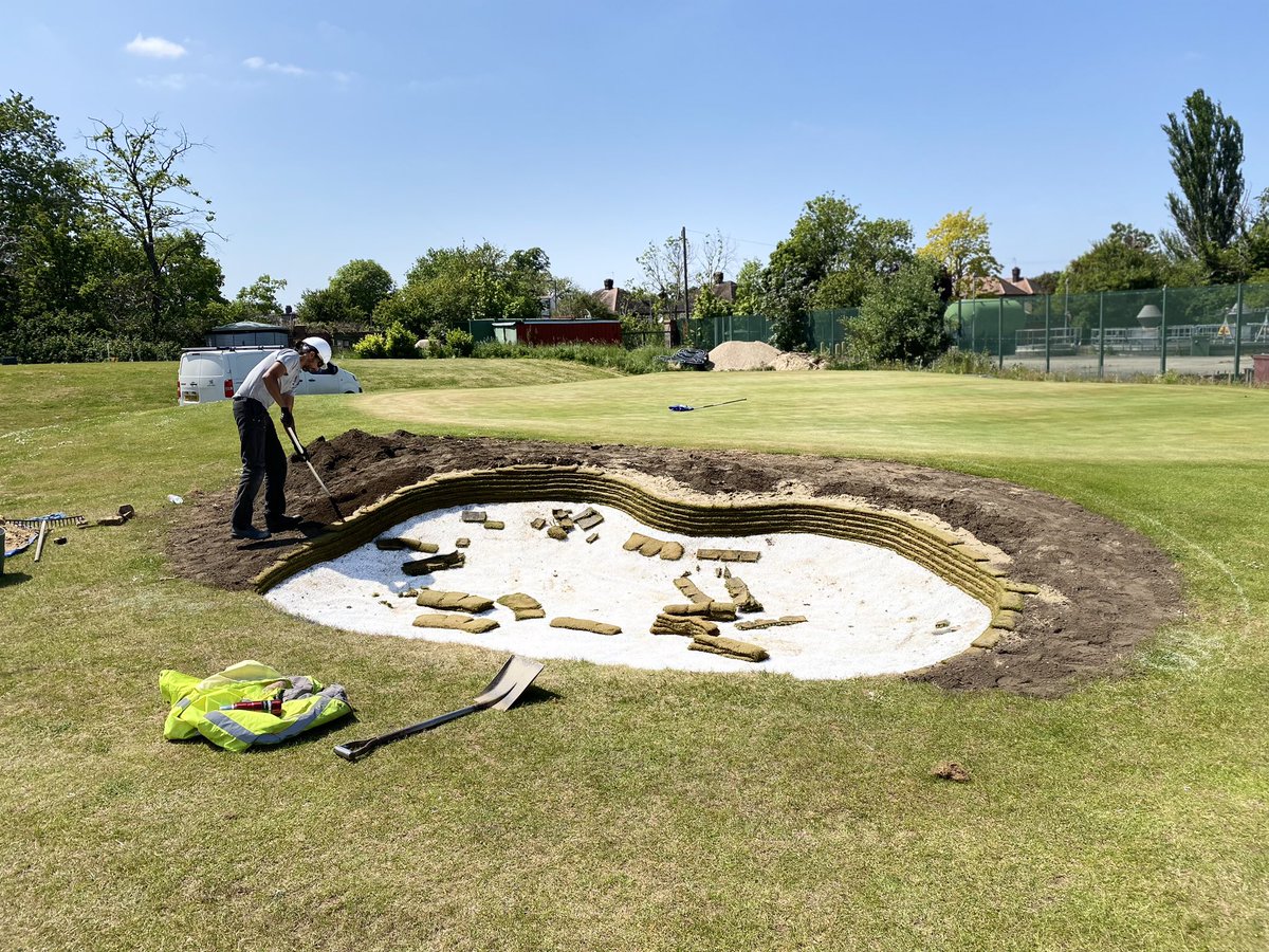 Aquarius Golf Club tweet media