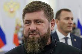 #RamzanKadirov, le chef de la république de #Tchetchenie et ses soldats sanguinaires, a été désigné par #VladimirPoutine pour remplacer #EvgueniPrigojine et sa milice de barbares #Wagner dans le secteur de #Bakhmout en Ukraine. 😱
