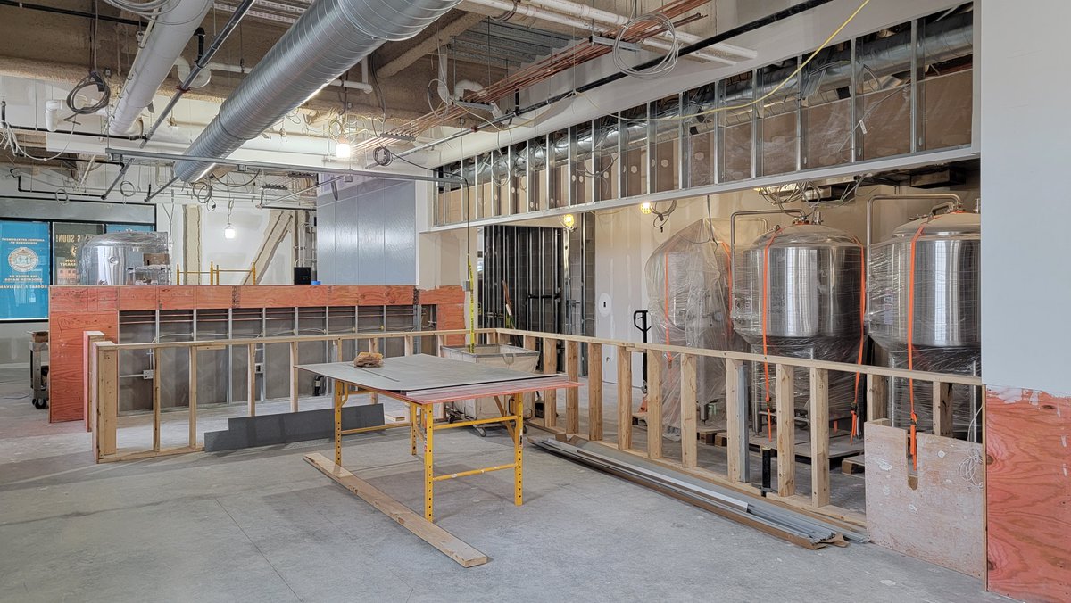 We're excited for this weekend as our #Brewpub turns ONE! Its been quite a 1st year for us at 121 Main St! Join us this weekend &amp; raise a glass to our first year completed! Details: conta.cc/3xkGzZG

Thank you all so much for your continued support, Cheers! 🥳🍻