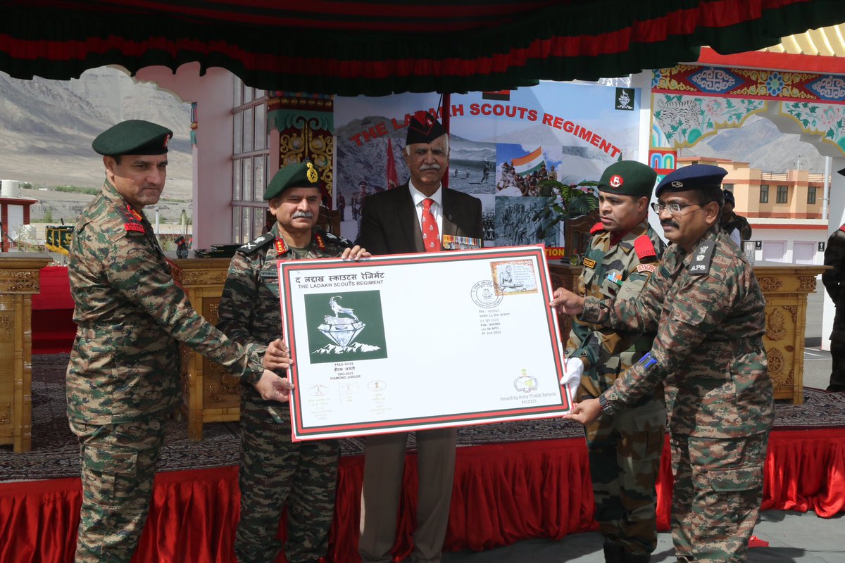 prodefleh's tweet photo. #LtGenUpendraDwivedi, #ArmyCdrNC NC, Colonel of the Ladakh Scouts Regiment released a First Day Cover during a Special Sainik Sammelan on 01 Jun 2023 at #LSRC to Commemorate 60 years of unwavering bravery of the Regiment
#Diamond Jubilee
@adgpi
@IndiaPostOffice
@SpokespersonMoD https://t.co/DJYaYkuNLv