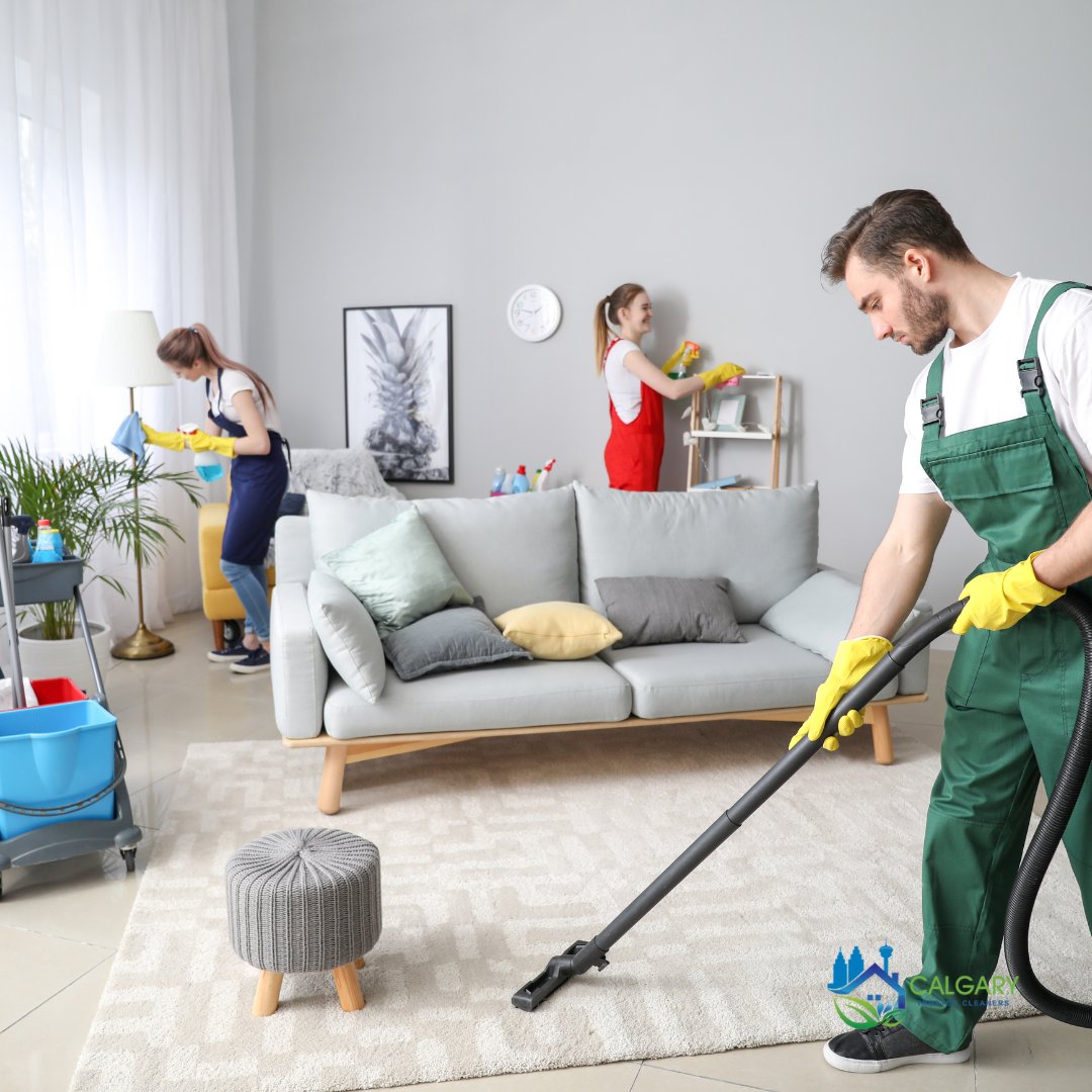 YYCTrustedClean's tweet image. 🌟 Experience the difference with Calgary Trusted Cleaners! Our exceptional residential and commercial cleaning services make us the top choice for a sparkling clean space. Call us today to get your complimentary quote! ✨🏡💼