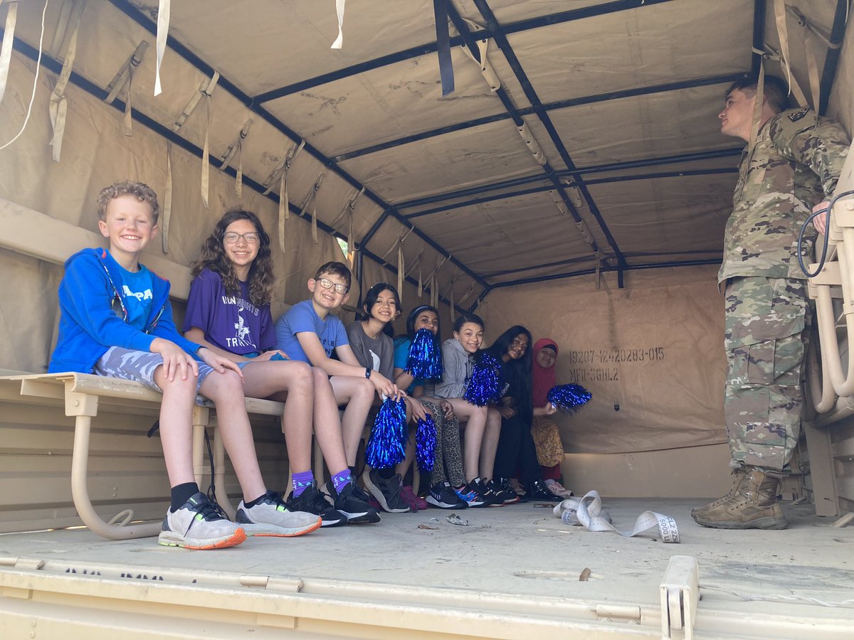 Mr_Jon_Winkle's tweet photo. Kicking off the day with the @PANationalGuard at @OakPark_NPSD!!  #OPsharks https://t.co/HkkYPD8L60