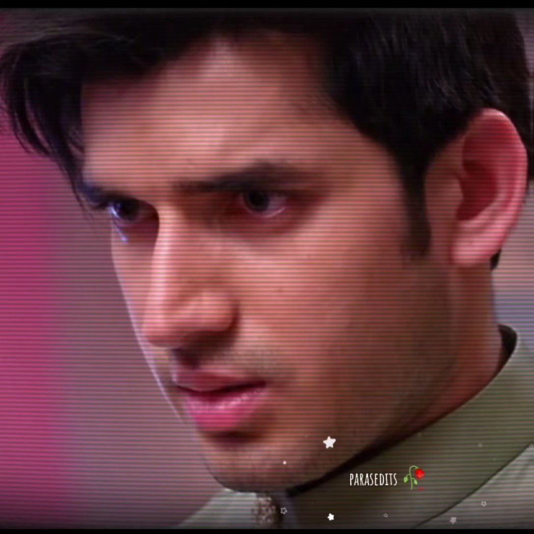 PeralStories's tweet photo. What an eye contact, expression and acting ❤️.
.
#KundaliBhagya #paraskalnawat#zeetv#teamparas #teamparas #SpiderVerse https://t.co/yDGwIWc0N7