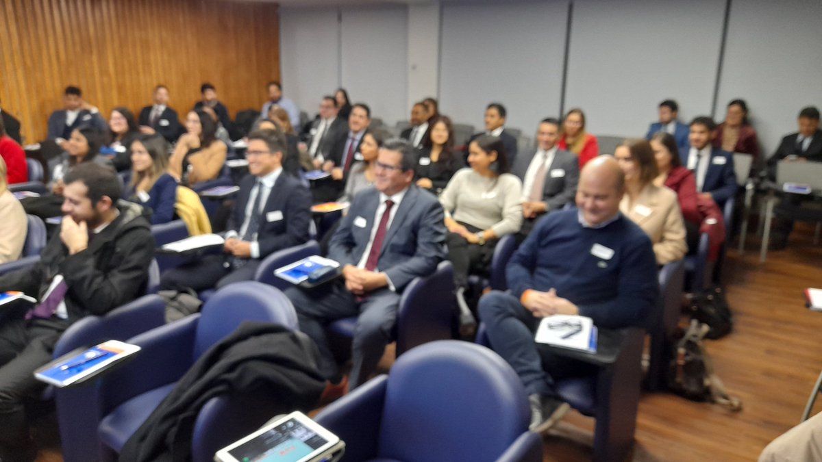 FiscaliaMaule's tweet photo. Fiscal Regional Julio Contardo recibe a 30 profesionales que a contrata pasan a  formar parte de diversas unidades, en especial a la nueva Unidad de Análisis Criminal y Alta Complejidad (UNAAC) que operará en todo el #Maule @FiscaliaMaule https://t.co/jHF3RLm8Jn